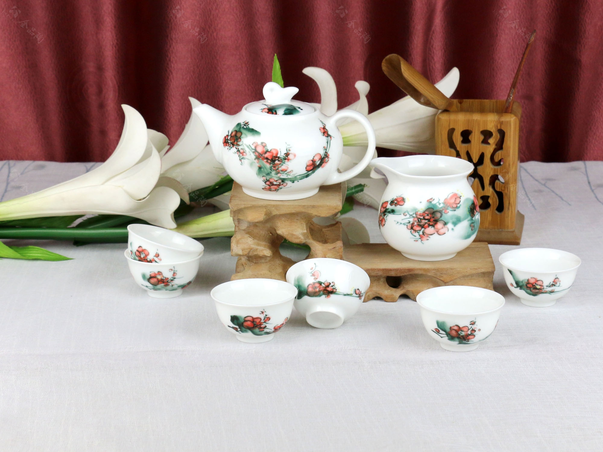 8頭釉中彩茶具—紅梅